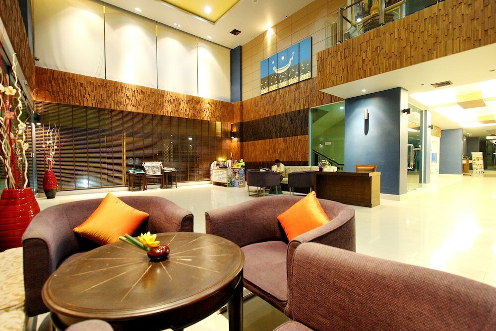 Фото Sea Breeze Jomtien Resort