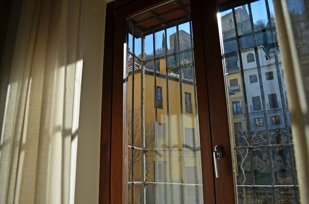 Фото Shine Albayzín Hotel & Granada