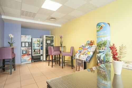 Гостиница City Residence Chelles в Шеле