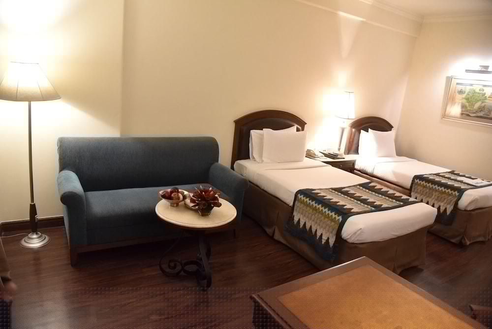 Фото Radisson Hotel Varanasi