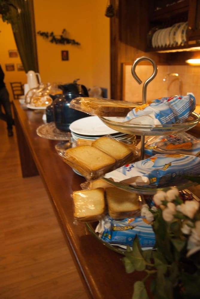 Фото Monteoliveto Bed and Breakfast