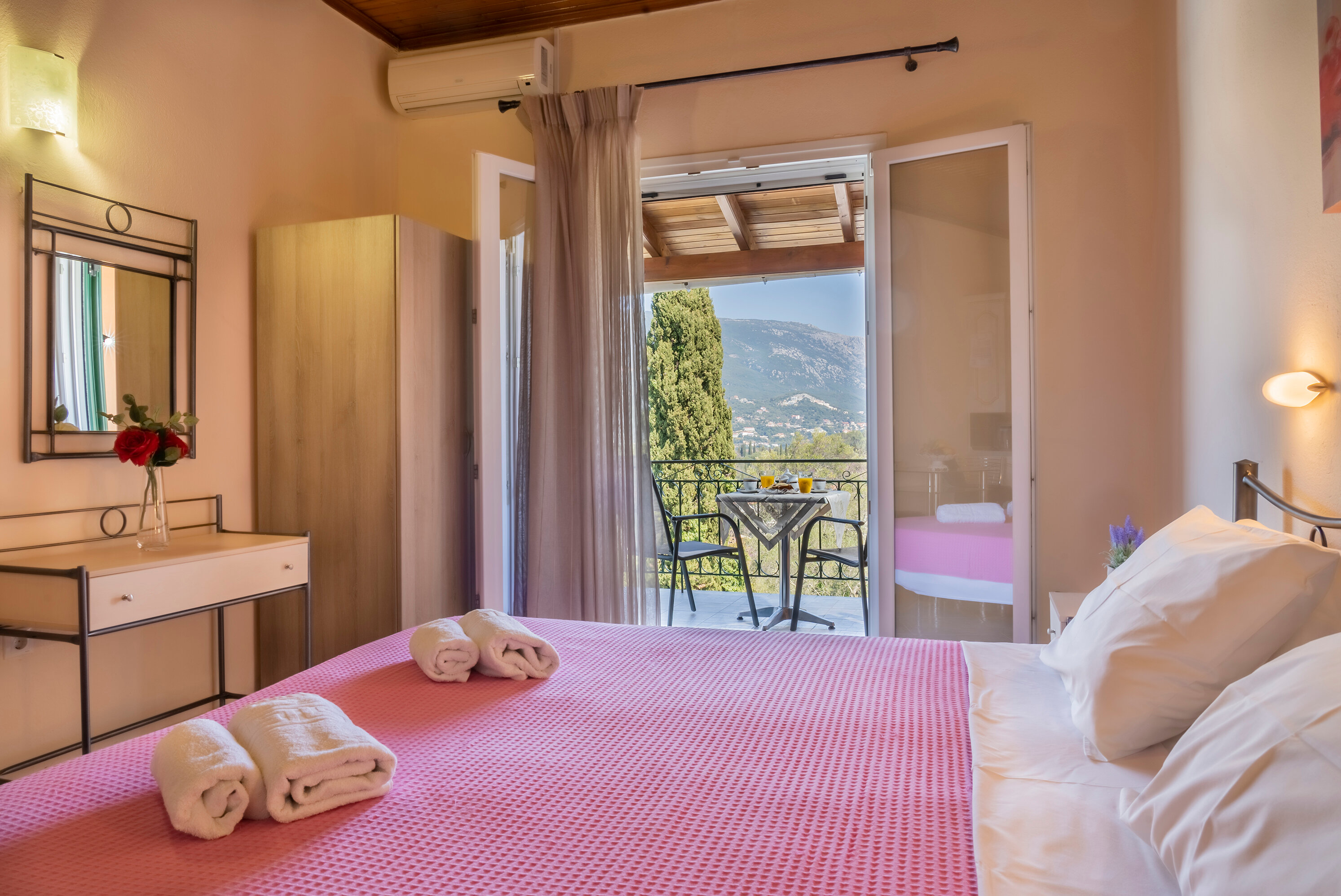 Фото Ziogas Apartments