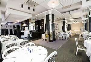 Гостиница Royal Garden Hotel