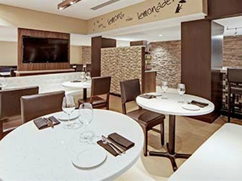 Фото Wyndham Garden Chinatown