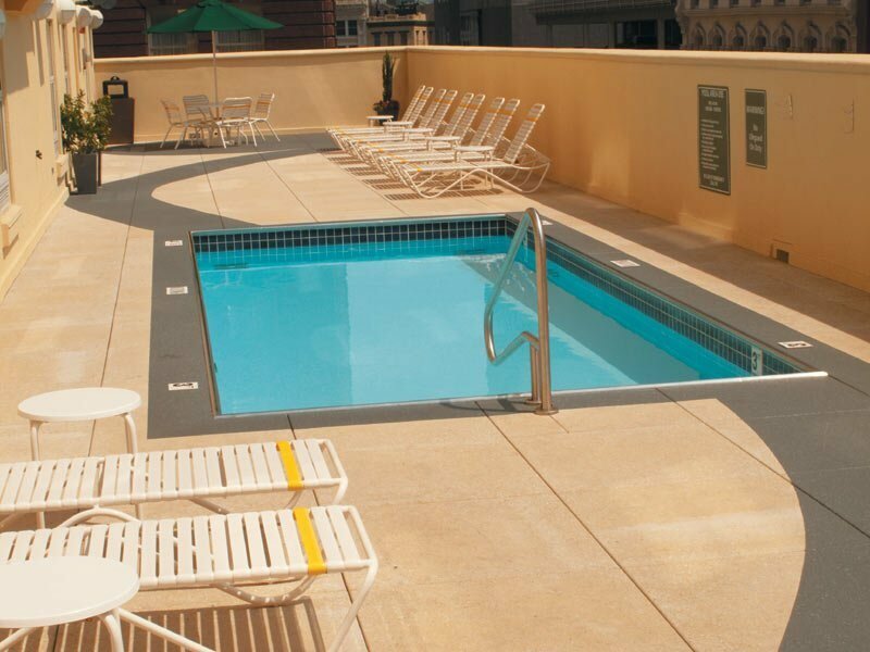 Фото La Quinta Inn & Suites by Wyndham New Orleans Downtown