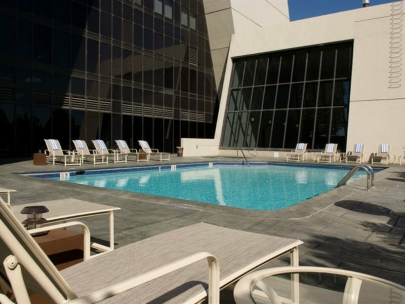 Фото Renaissance Denver Central Park Hotel