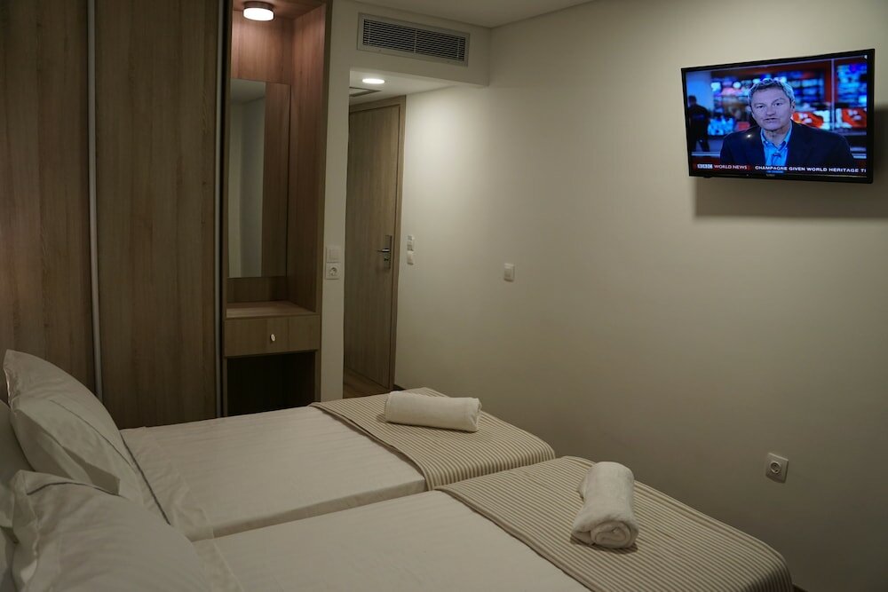 Фото Piraeus Port Hotel