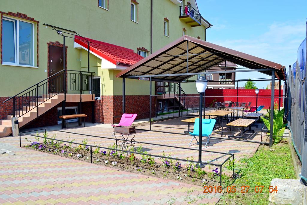 Фото отеля 2