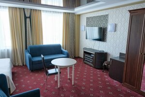 Зодиак-Созвездие S (Tolyatti, 50 Let Oktyabrta Boulevard, 46) ، فندق