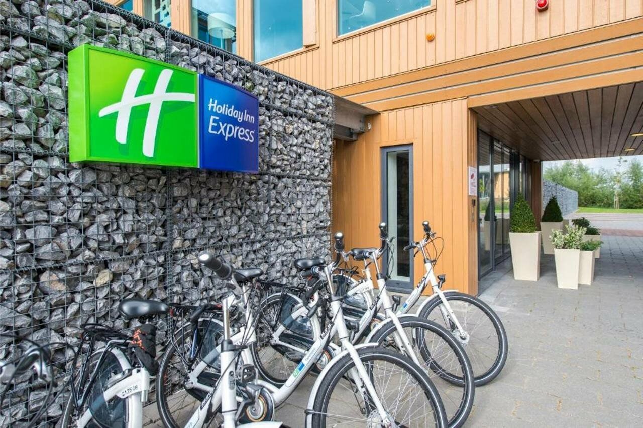 Фото Holiday Inn Express Utrecht - Papendorp, an Ihg Hotel