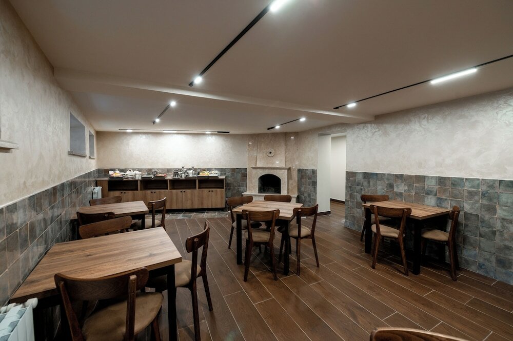 Фото Central Hotel Kutaisi