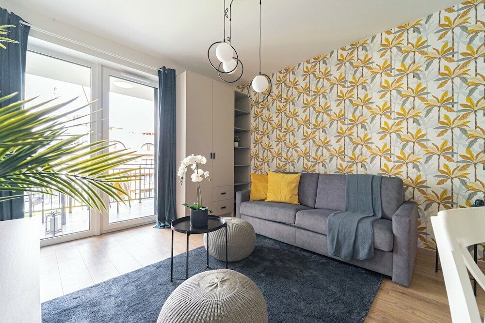 Фото WestSide Garden Apartments by Urbanrent