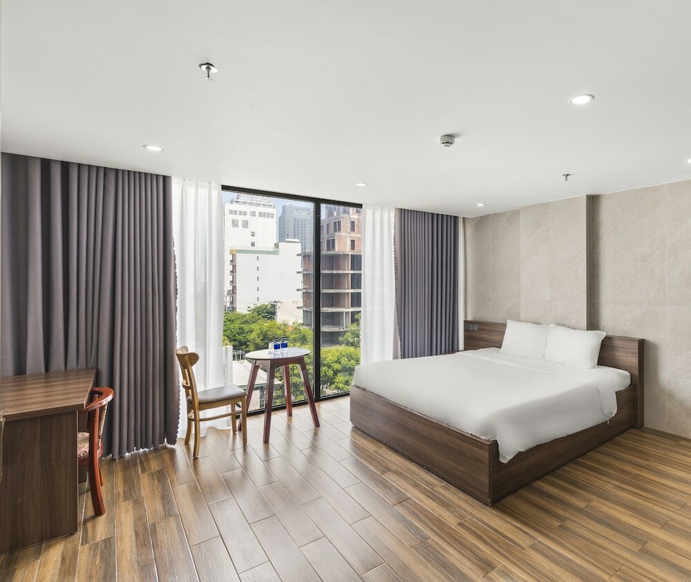 Фото Rose Sea Hotel & Apartment