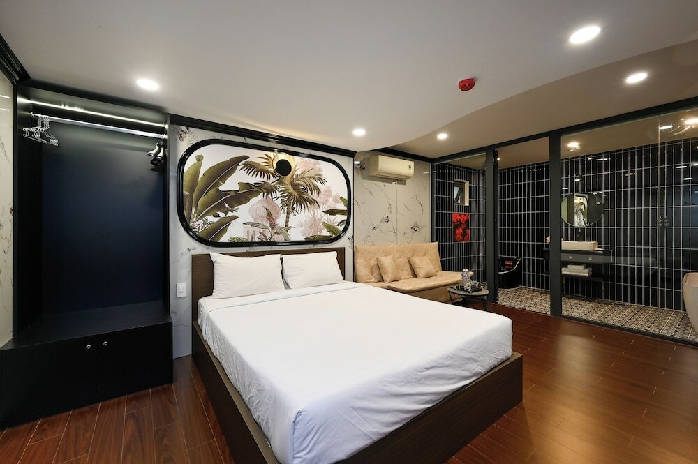 Фото Red Sun Airport Saigon Hotel