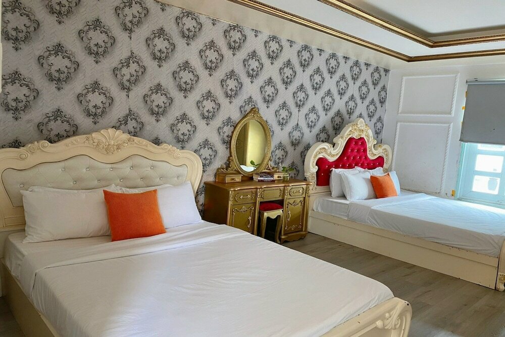 Фото Crowne Bui Vien Hotel