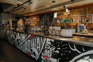Гостиница Bar Broadway