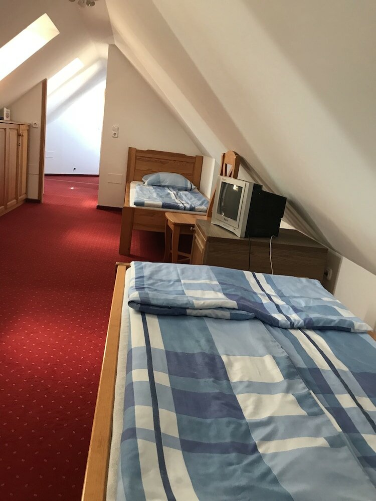 Фото Petit Normandi Bistro & Panzió