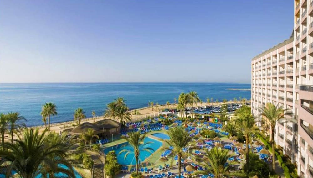 Фото Waterfront Hotel Sunset Beach Apartment