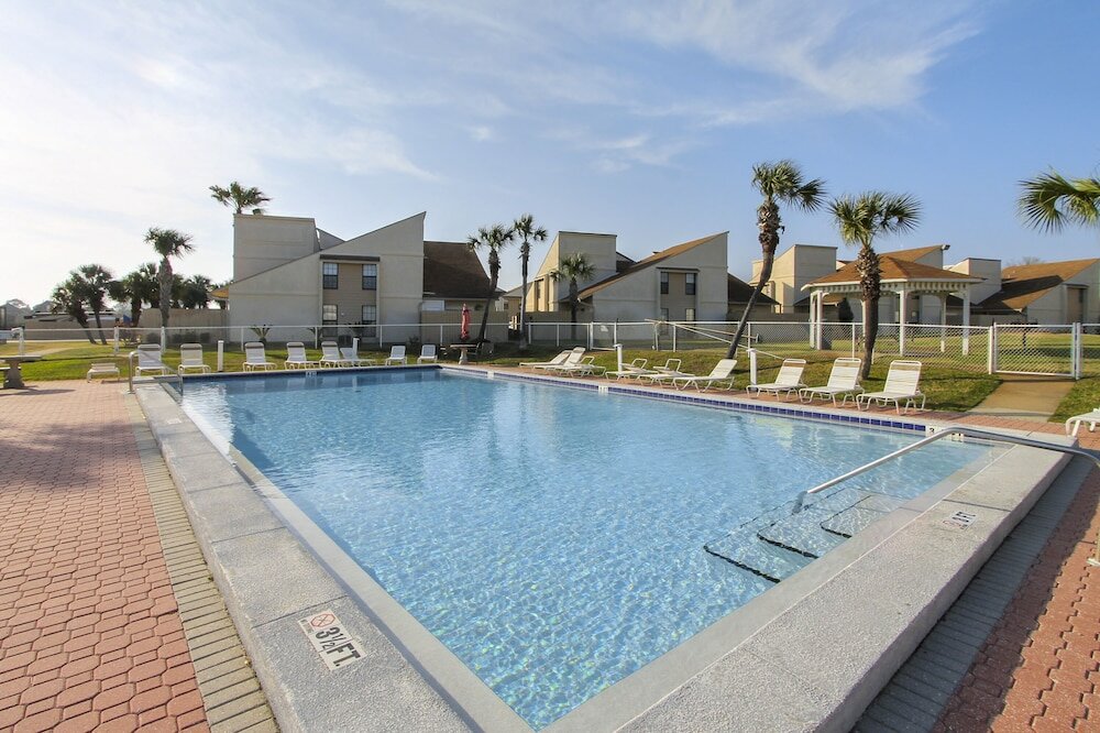 Фото Flip Flop Inn by Book That Condo