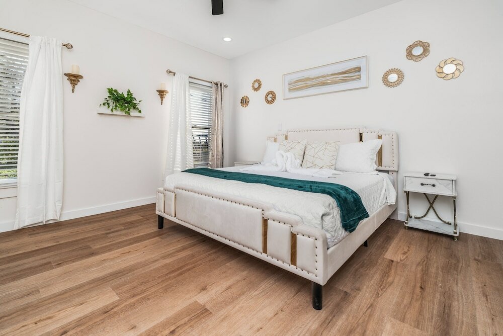 Фото Bold Bright 4br/3.5full Baths Near Riverwalk Dtown