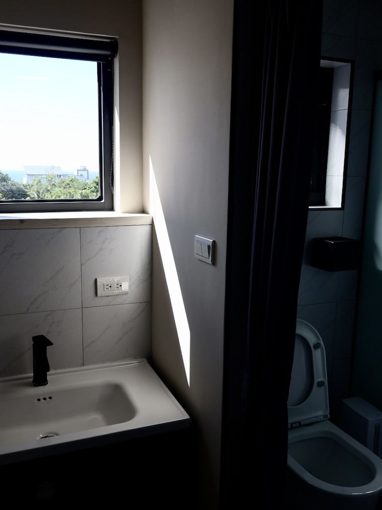 Фото Ocean Tale Inn