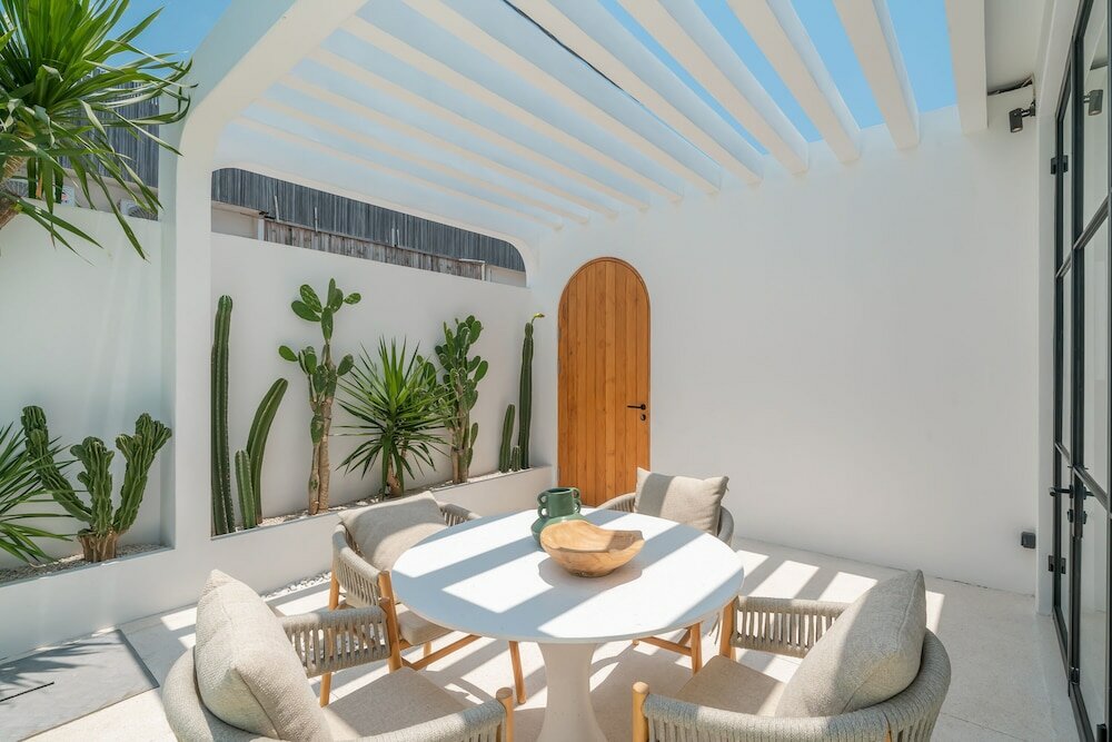 Фото Sanctum house