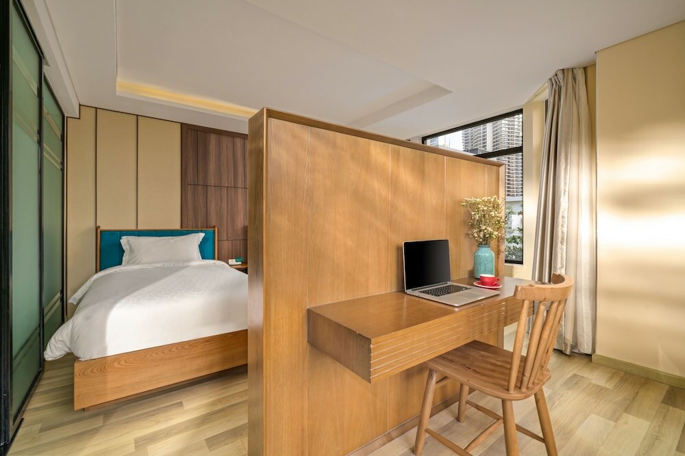 Фото Brilliant Majestic Hotel