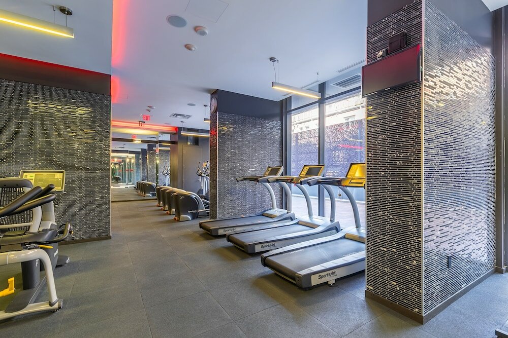 Фото Beautiful Condos In Heart of Downtown