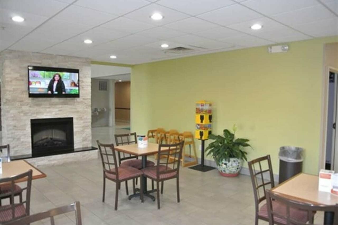 Фото Quality Inn & Suites Arnold - St Louis