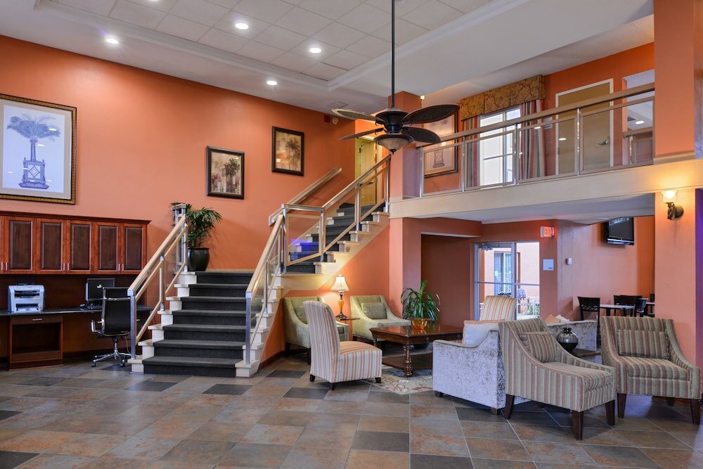 Фото Holiday Inn Express Clearwater East - Icot Center, an Ihg Hotel