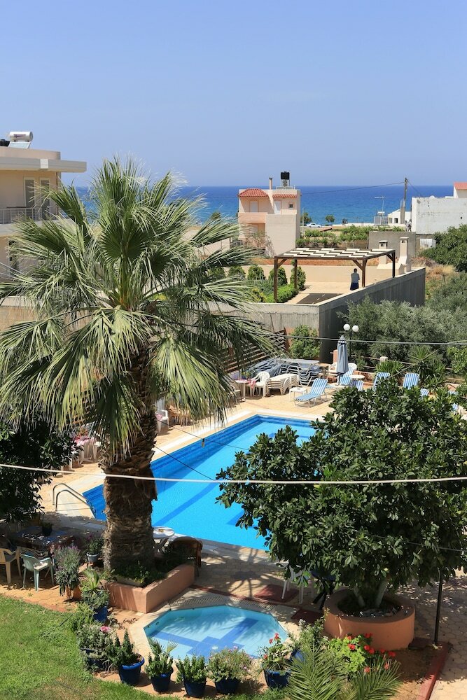 Фото Maria Apartments