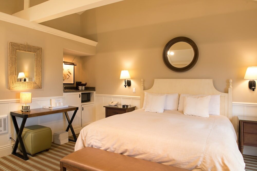 Фото Lighthouse Lodge And Cottages