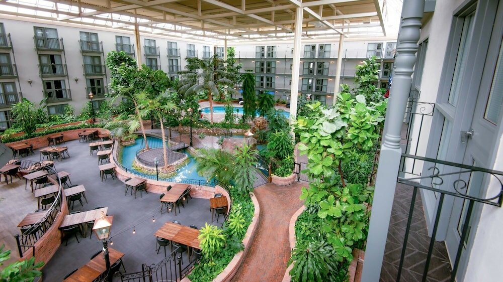 Фото Sandman Signature Lethbridge Lodge