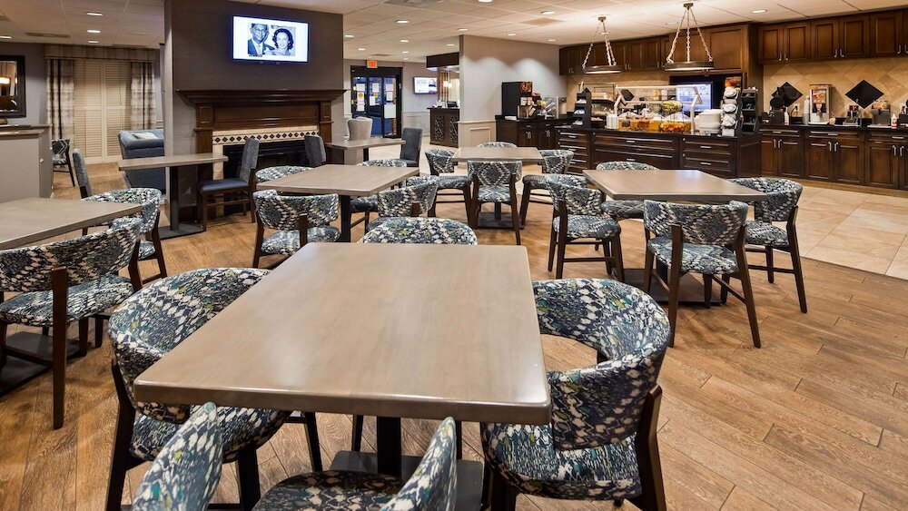 Фото Best Western Savannah Historic District