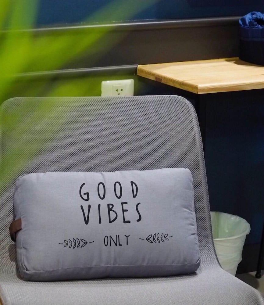 Фото Tharapark View Hotel