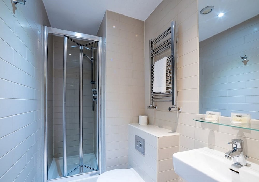 Фото Hyde Park Executive Apartments