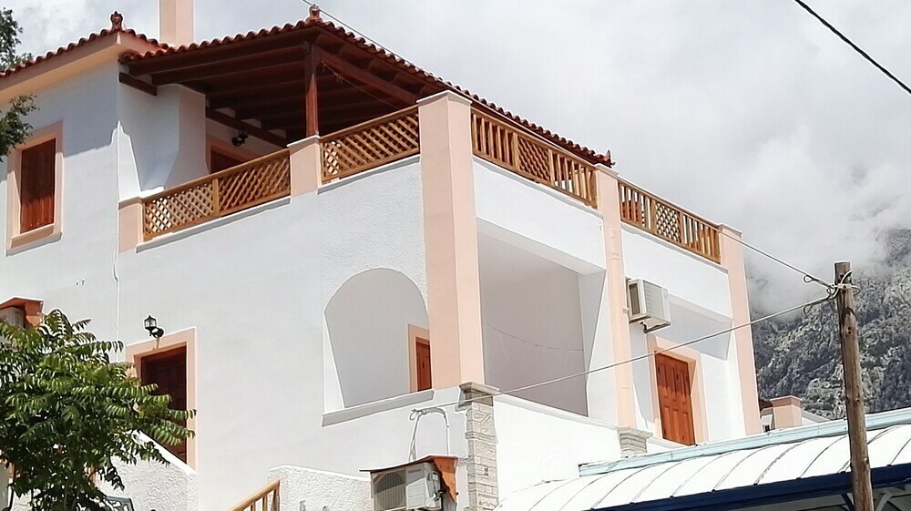 Фото Nereides Seaside Apartments