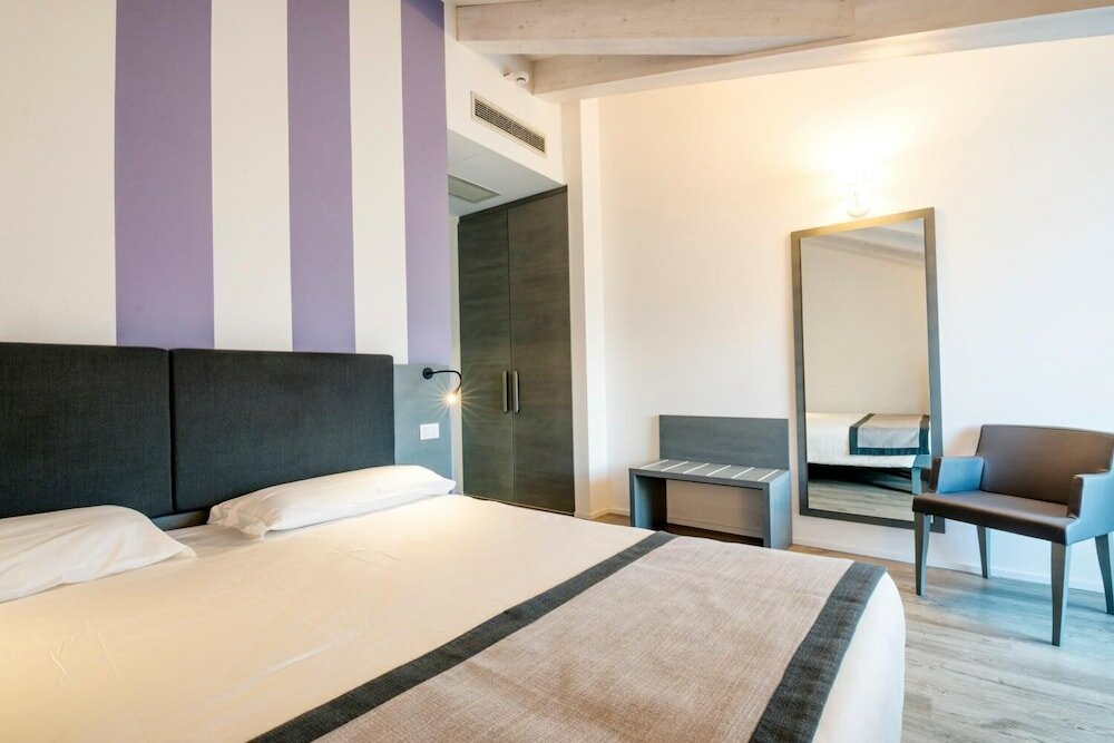 Фото Hotel Bavaria