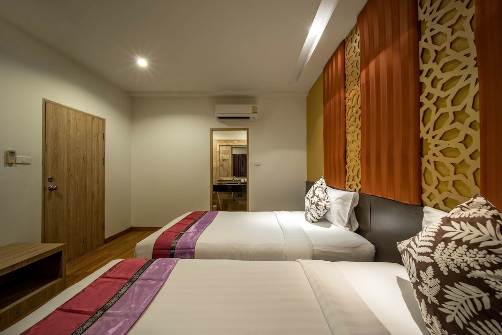 Фото Kamala Beachfront Apartment