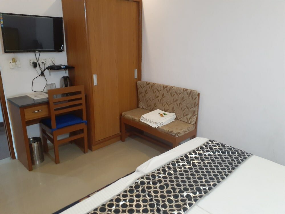 Фото Airport Sky Inn