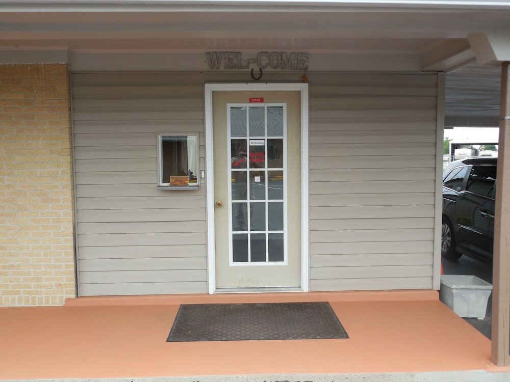 Фото River Heights Motel