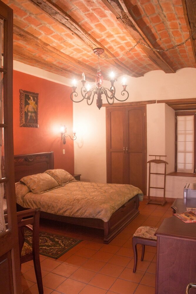 Фото Hotel Monasterio