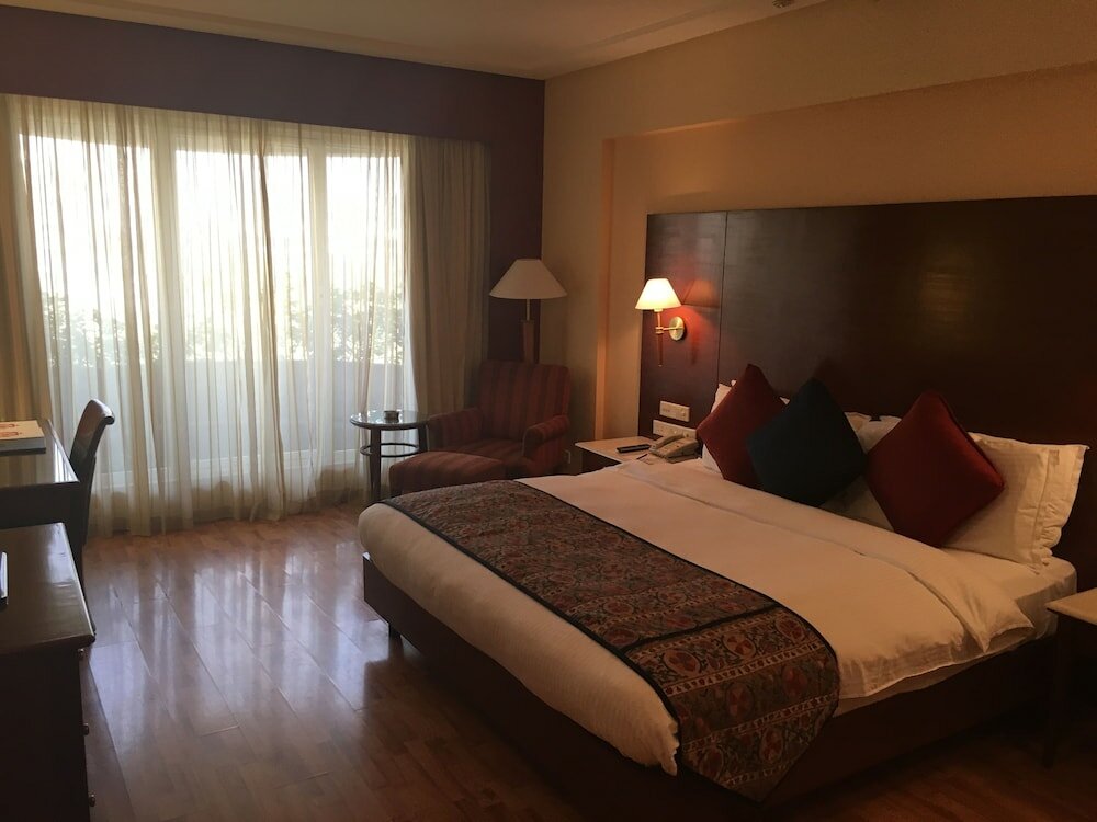 Фото The LaLiT Mumbai