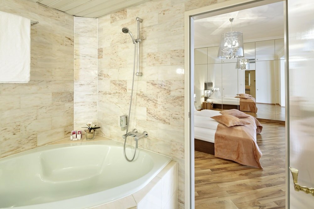 Фото Eventhotel Pyramide