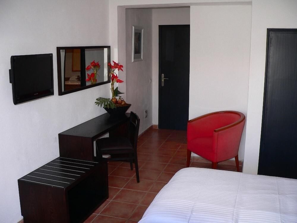 Фото Hotel Boutique Bon Repos - Adults Only