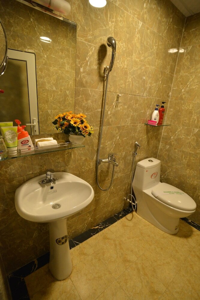 Фото A25 Luxury Hotel 187 Trung Kinh