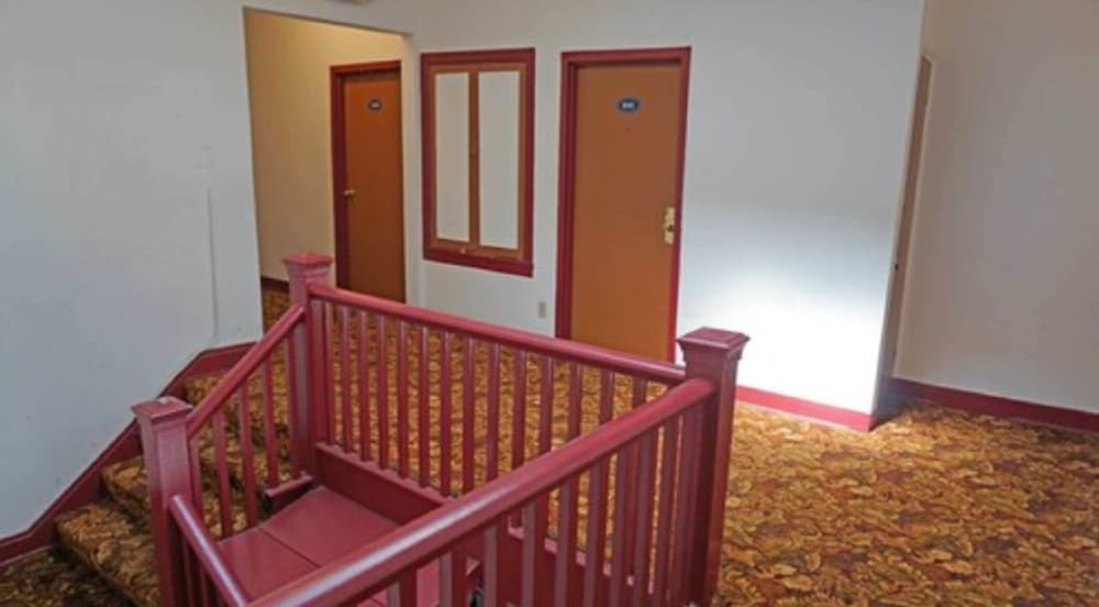 Фото Hollywood Roxy Hotel