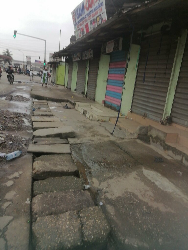Newsagents Messapresse, Douala, photo