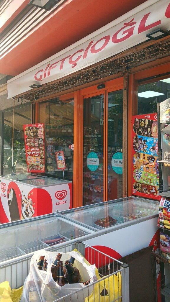 Alcoholic beverages Çiftçioğlu Market, Antalya, photo