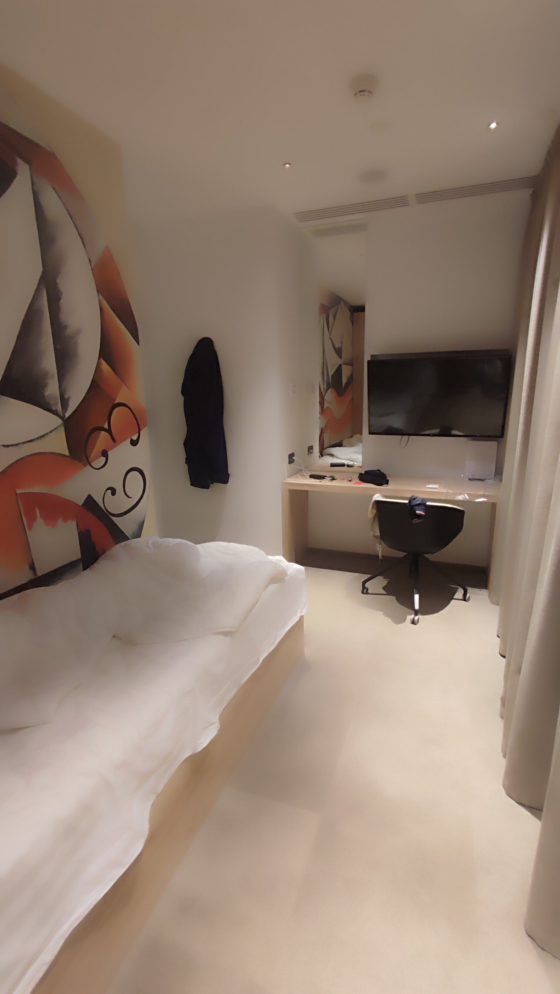 Фото Зал сна и отдыха Sleep Lounge, Терминал B, C